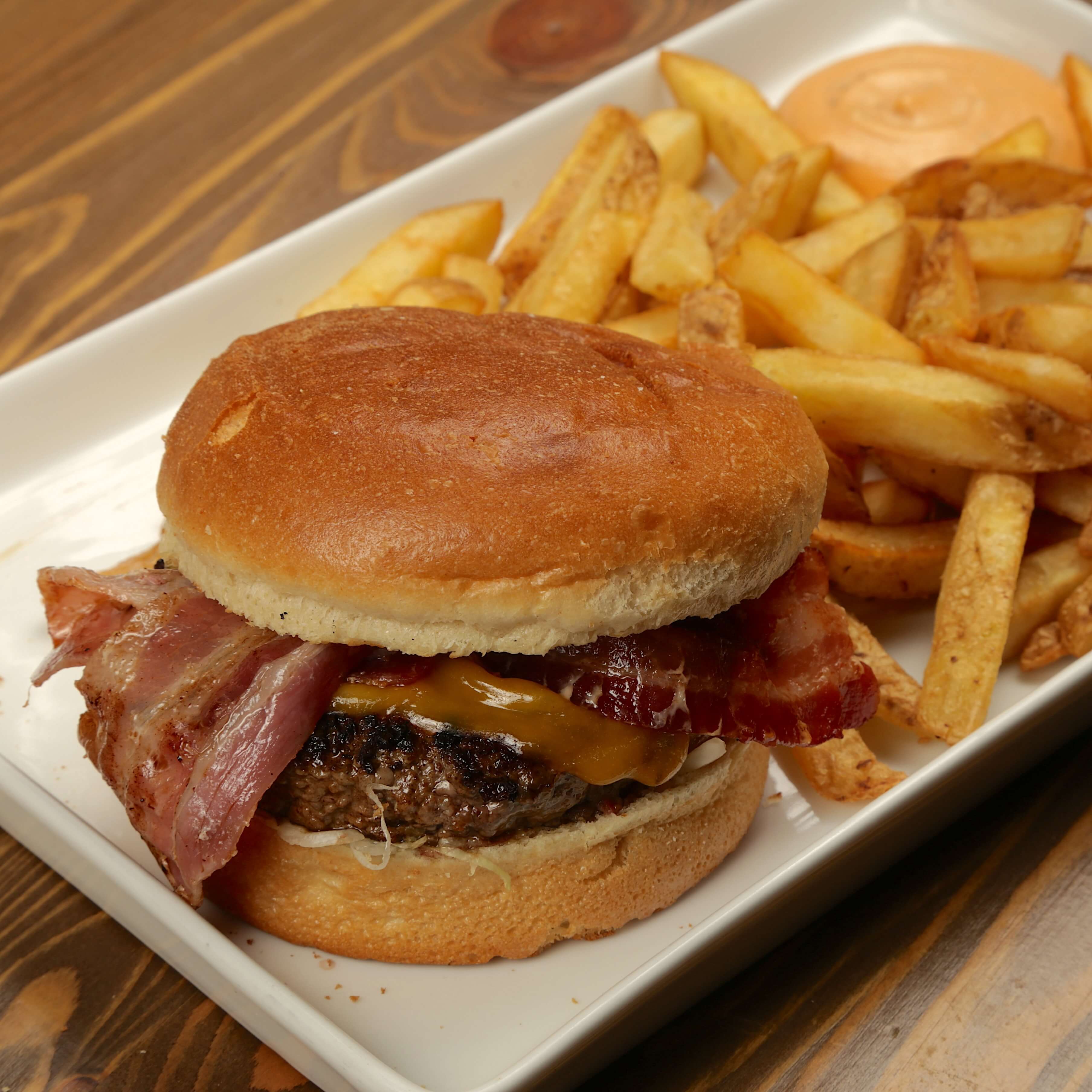 American Burger - Old Wild West | Delivery in Monaco