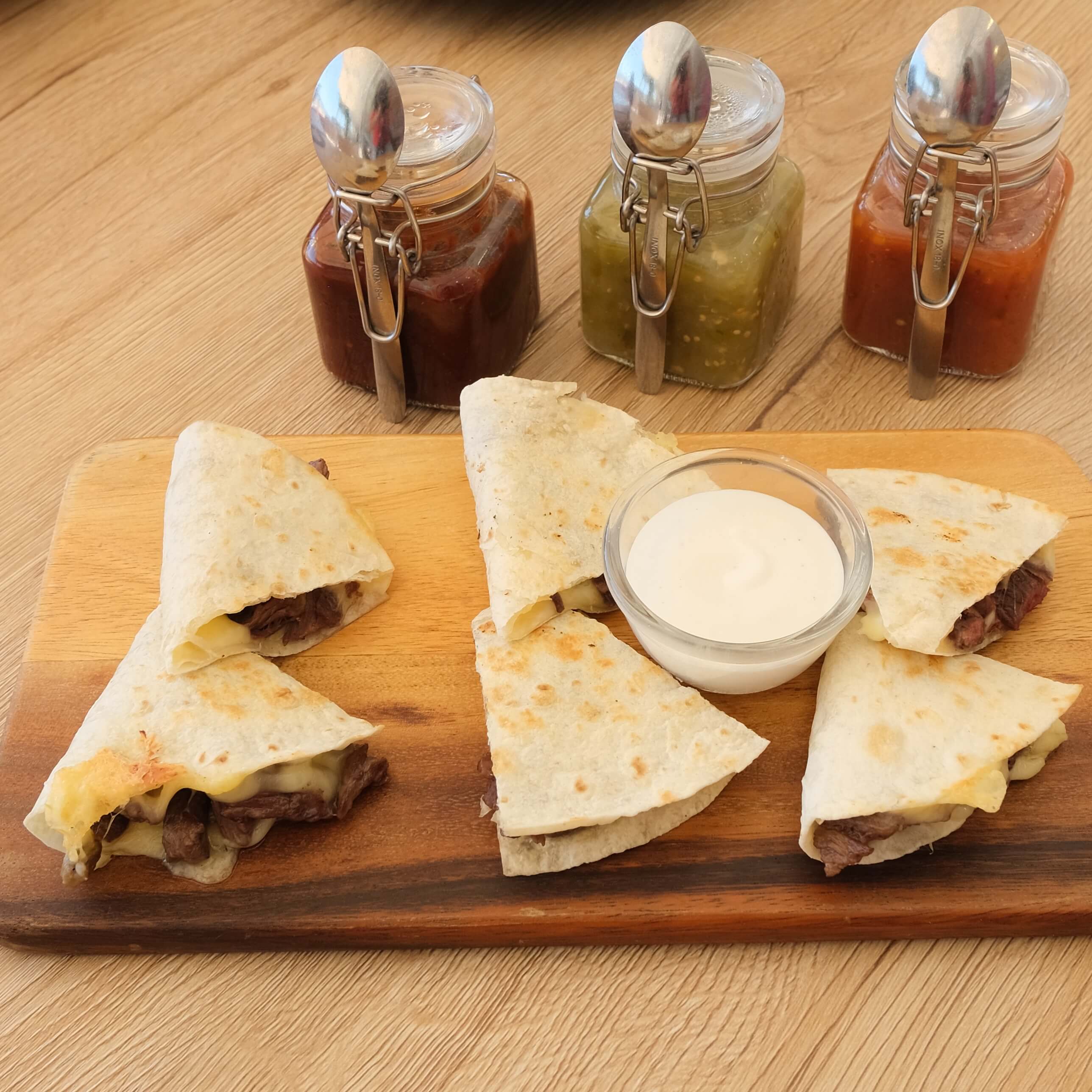 Quesadillas del dia Beef - Sexy Tacos | Mexican Food Delivery in Monaco, Cap-d'Ail & Beausoleil