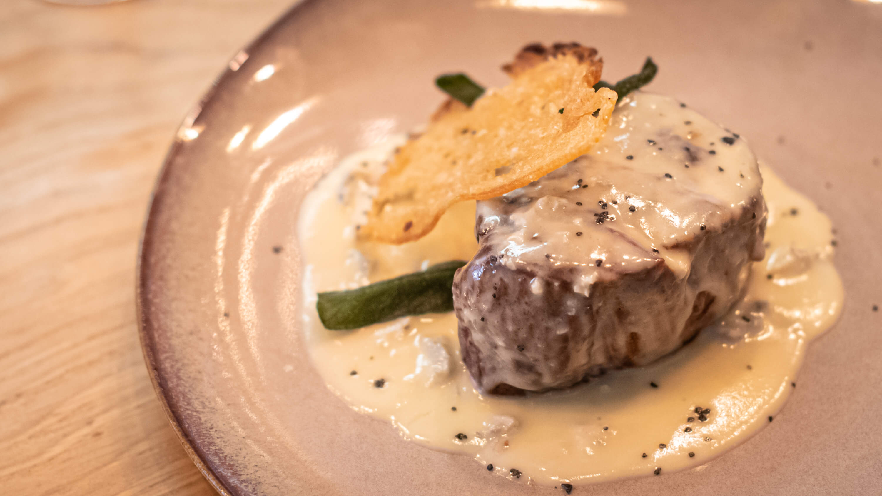 Beef fillet (300gr) with gorgonzola - Nonna Maria | Authentic Neapolitan Cuisine Delivery in Monaco