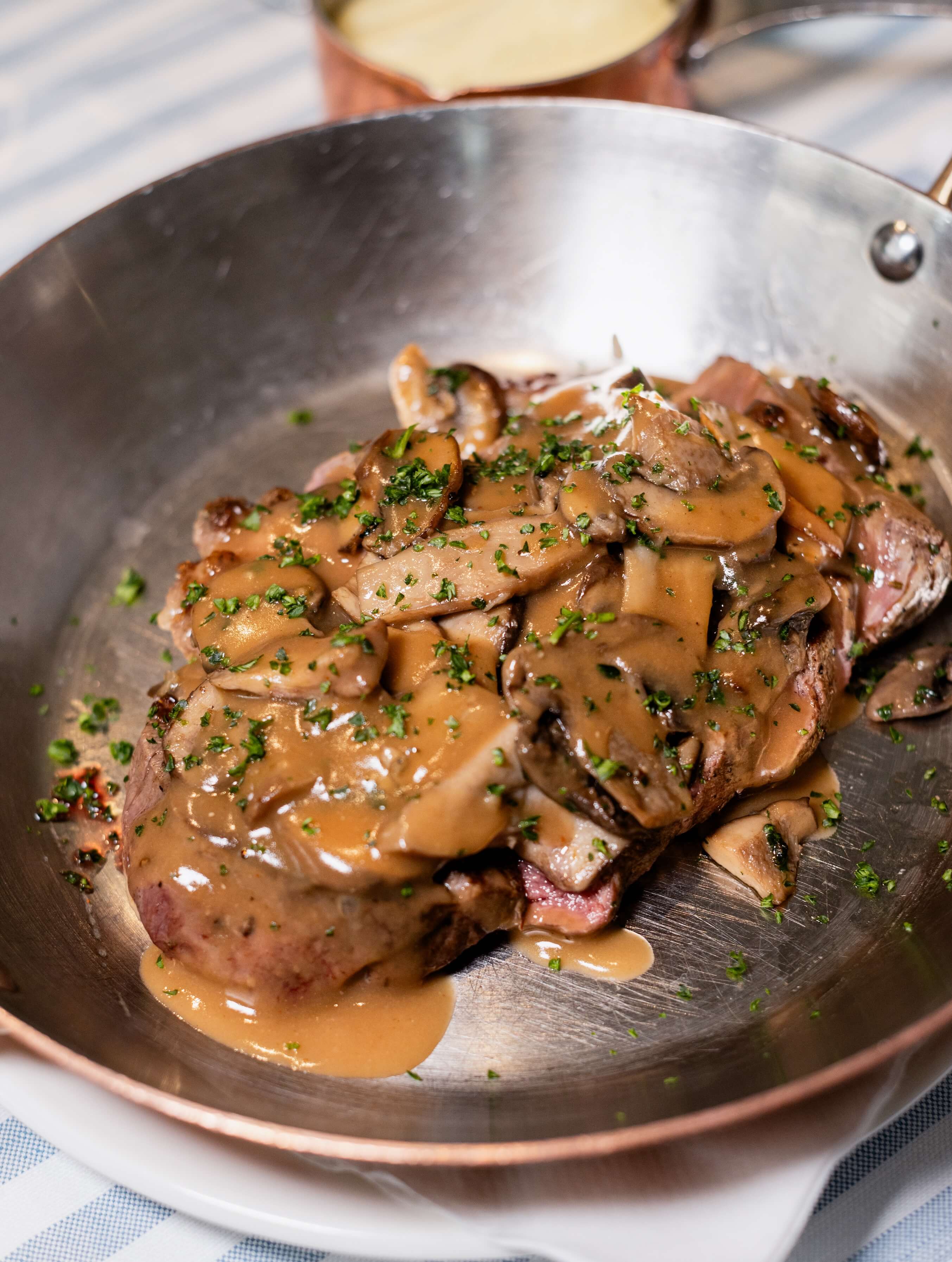 Beef fillet and mushrooms sauce - Caffe Milano | Italian Restaurant & Coffee Delivery in Monaco