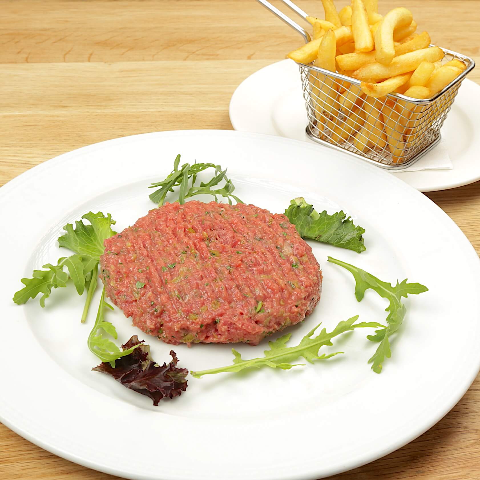 Beef tartare french style & fries - Bella Vita | Italian & French Cuisine Delivery in Monaco, Cap-d'Ail & Beausoleil
