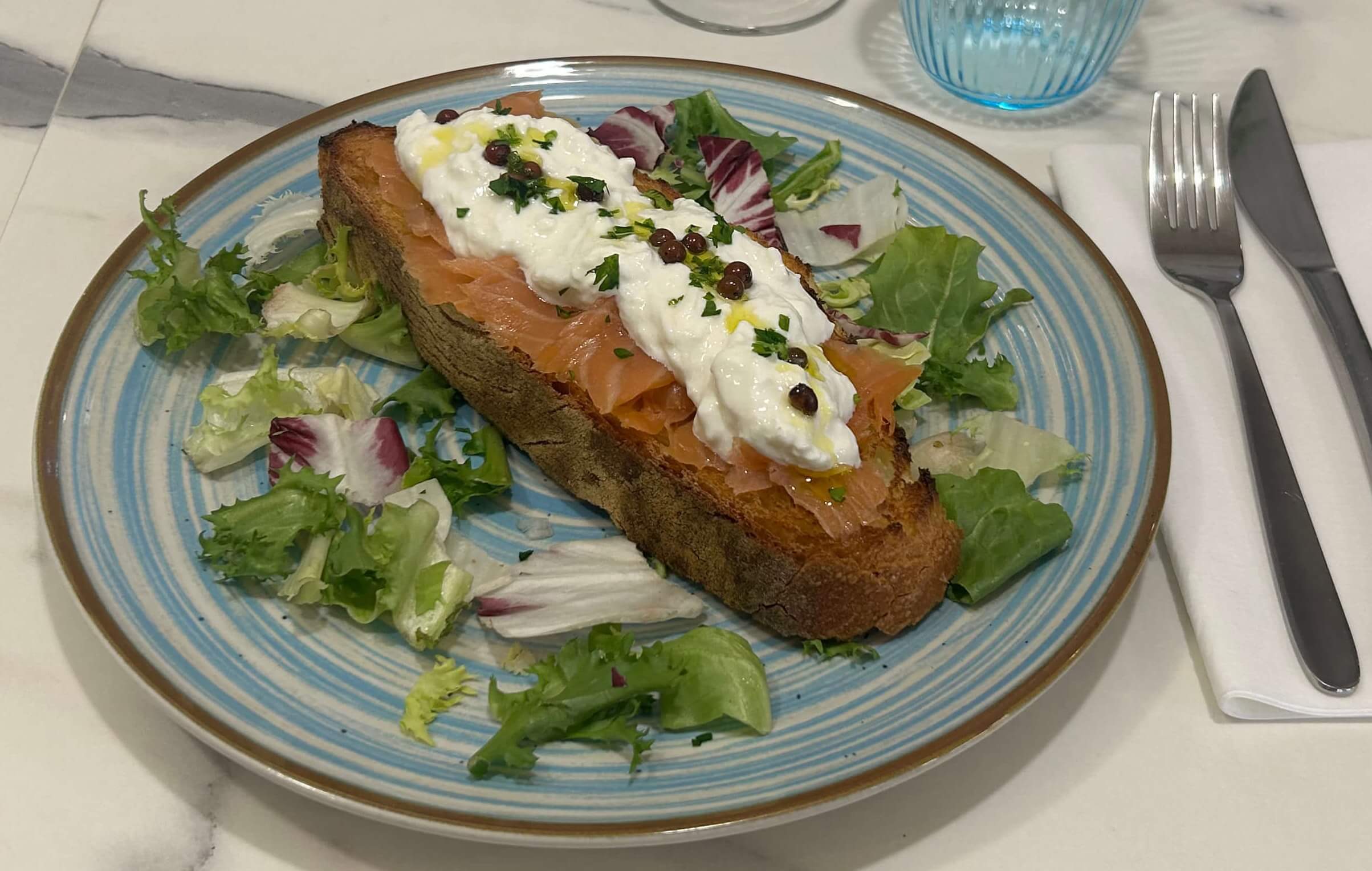 Bruschetta Smoked salmon and Stracciatella - Casa Amodio | Delivery in Monaco