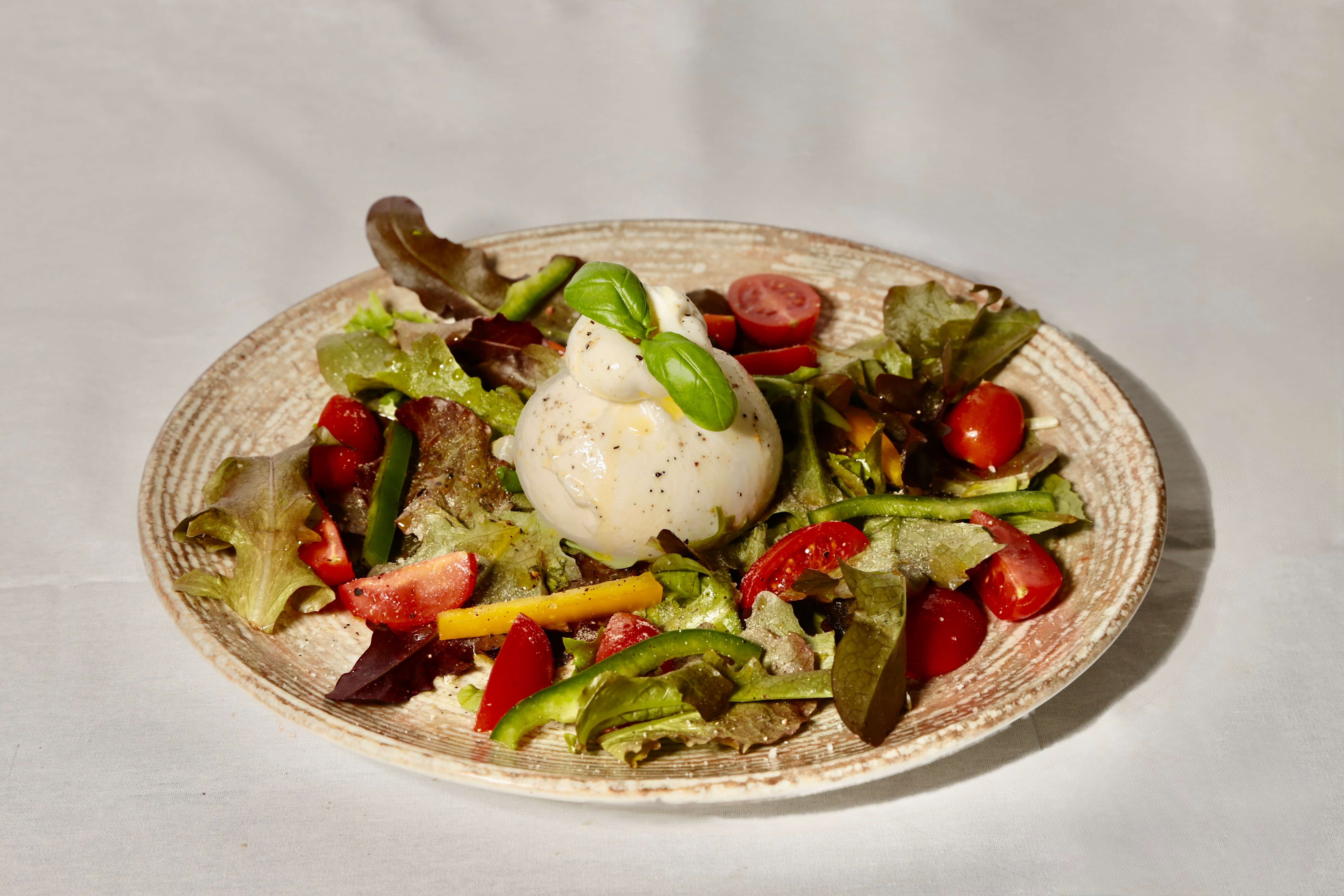 Burrata with cherry tomatoes & peppers - Mr Val by Il Calcio | Diverse Cuisine Delivery in Monaco, Cap-d'Ail & Beausoleil