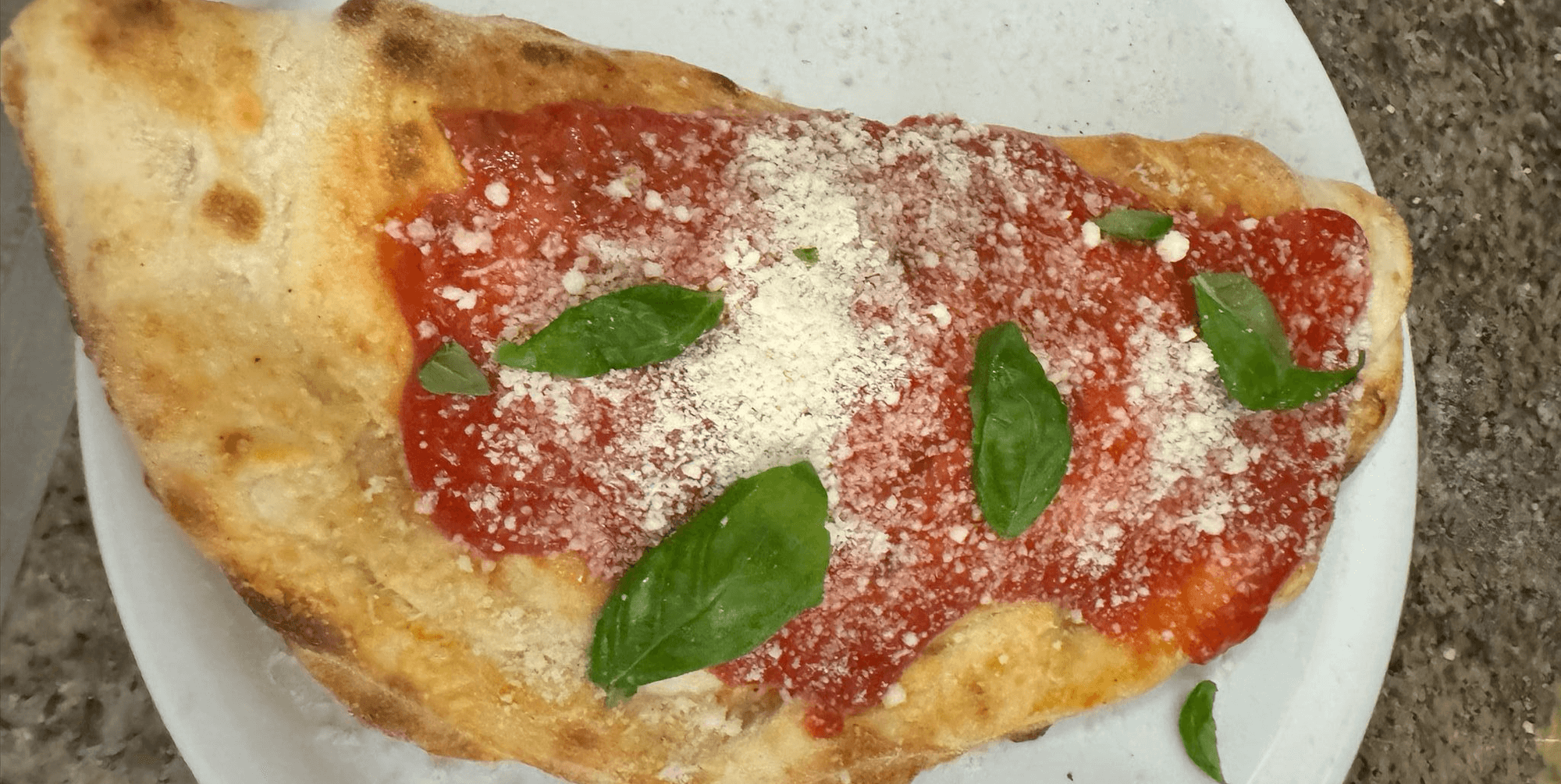 Calzone Napoli - Sorrento | Neapolitan Cuisine Delivery in Monaco