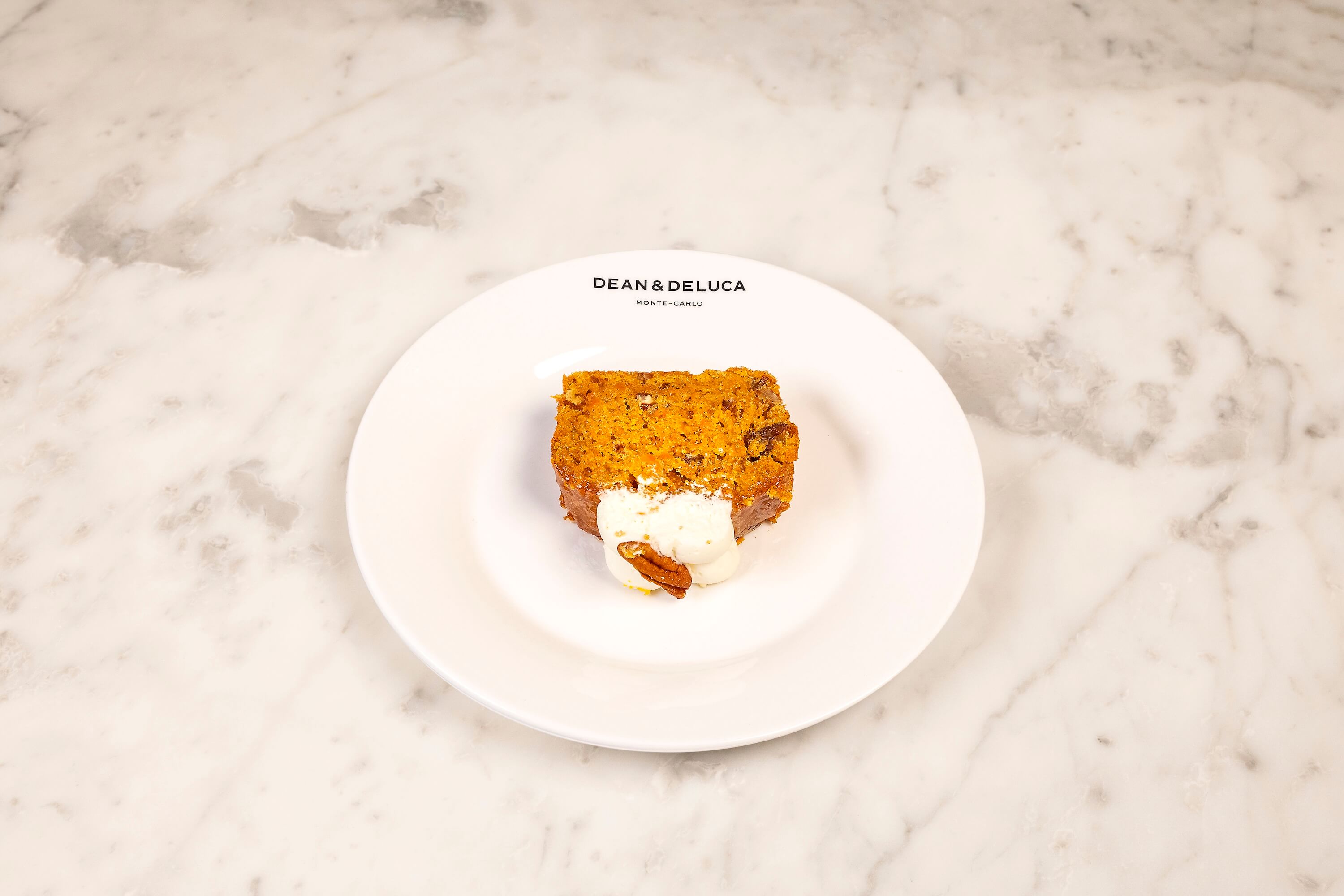 Carrot cake - Dean & Deluca Monte-Carlo | Delivery in Monaco