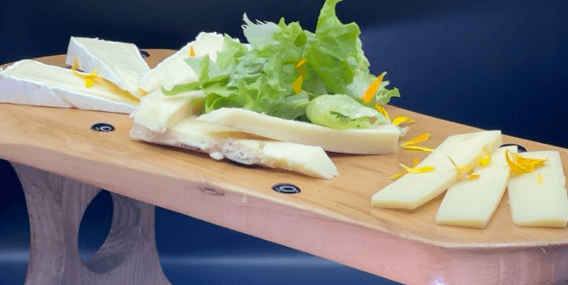 Cheese Plate - Huit et Demi Food Delivery | Gourmet Italian & French Cuisine in Monaco