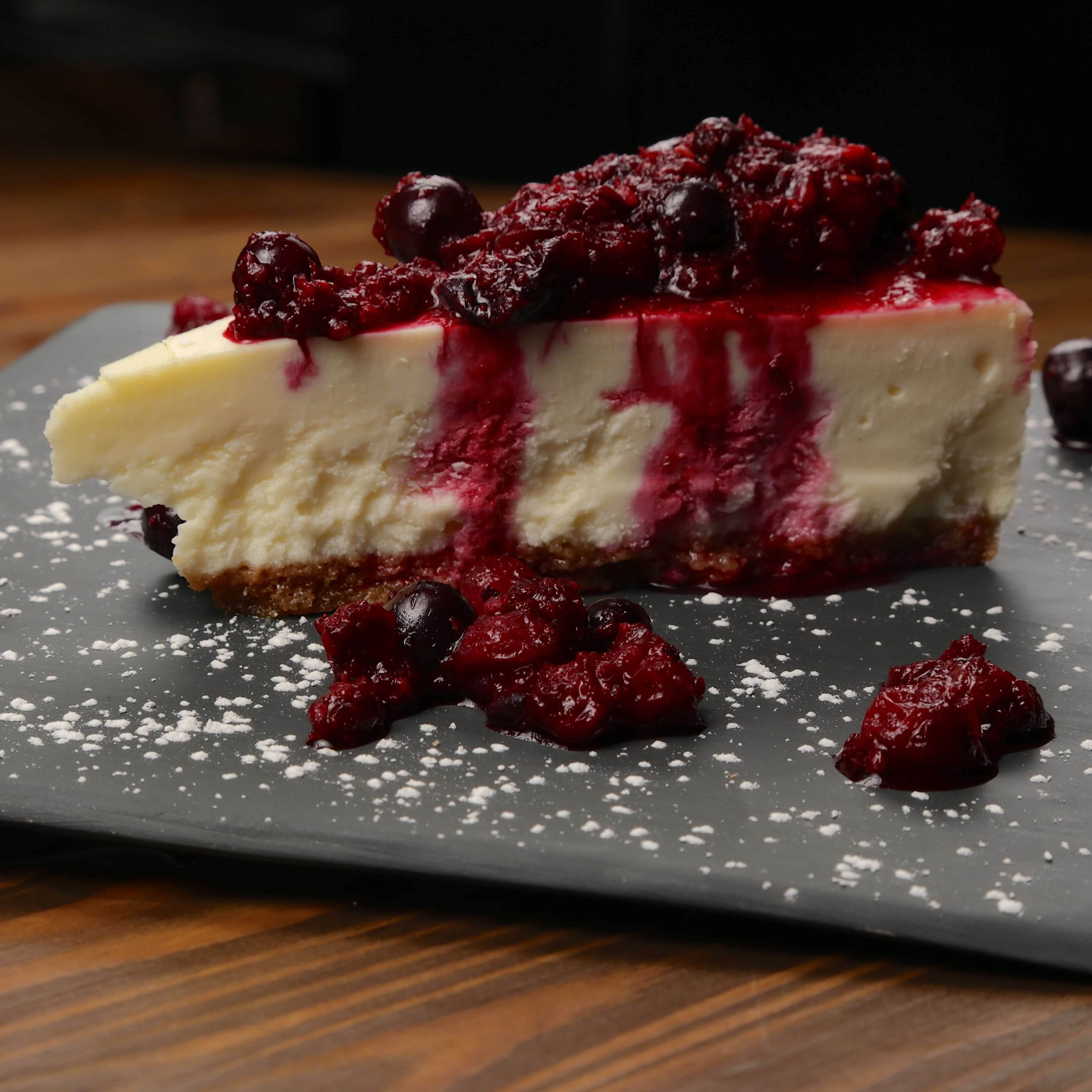 Cheesecake Red fruits - Old Wild West | Delivery in Monaco