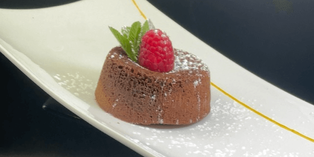 Chocolate cake - Huit et Demi Food Delivery | Gourmet Italian & French Cuisine in Monaco