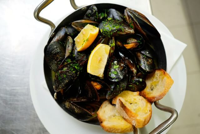 Cozze Alla Marinara - Il Pacchero | Authentic Italian Cuisine Delivery in Monaco