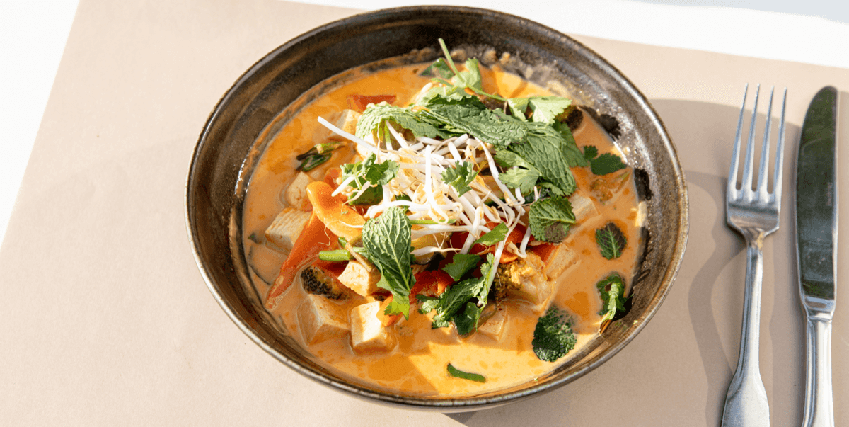 Curry vert de tofu - La Note Bleue | Beachside Dining Delivery in Monaco