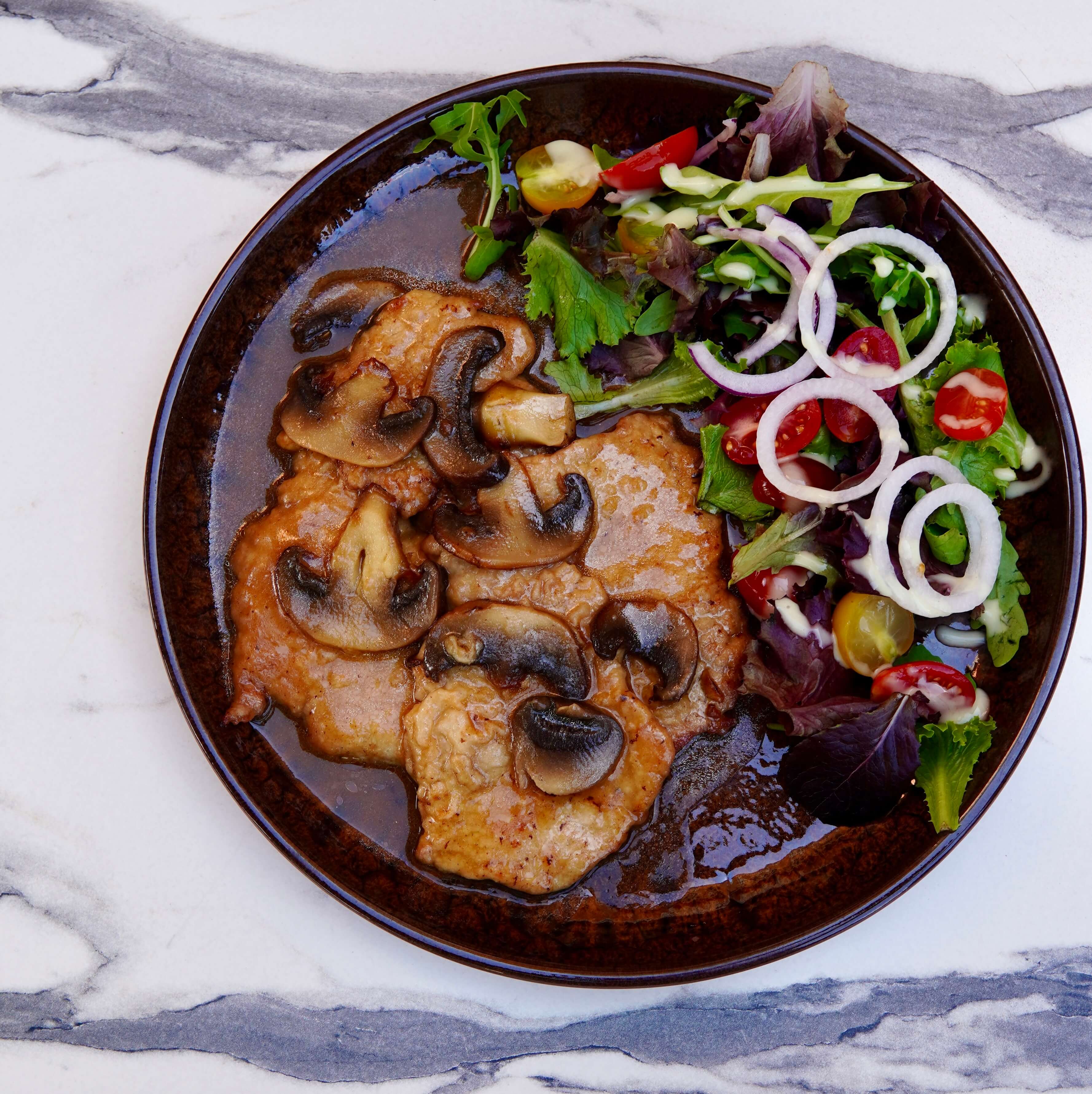 Escalope with Mushrooms - La pampa