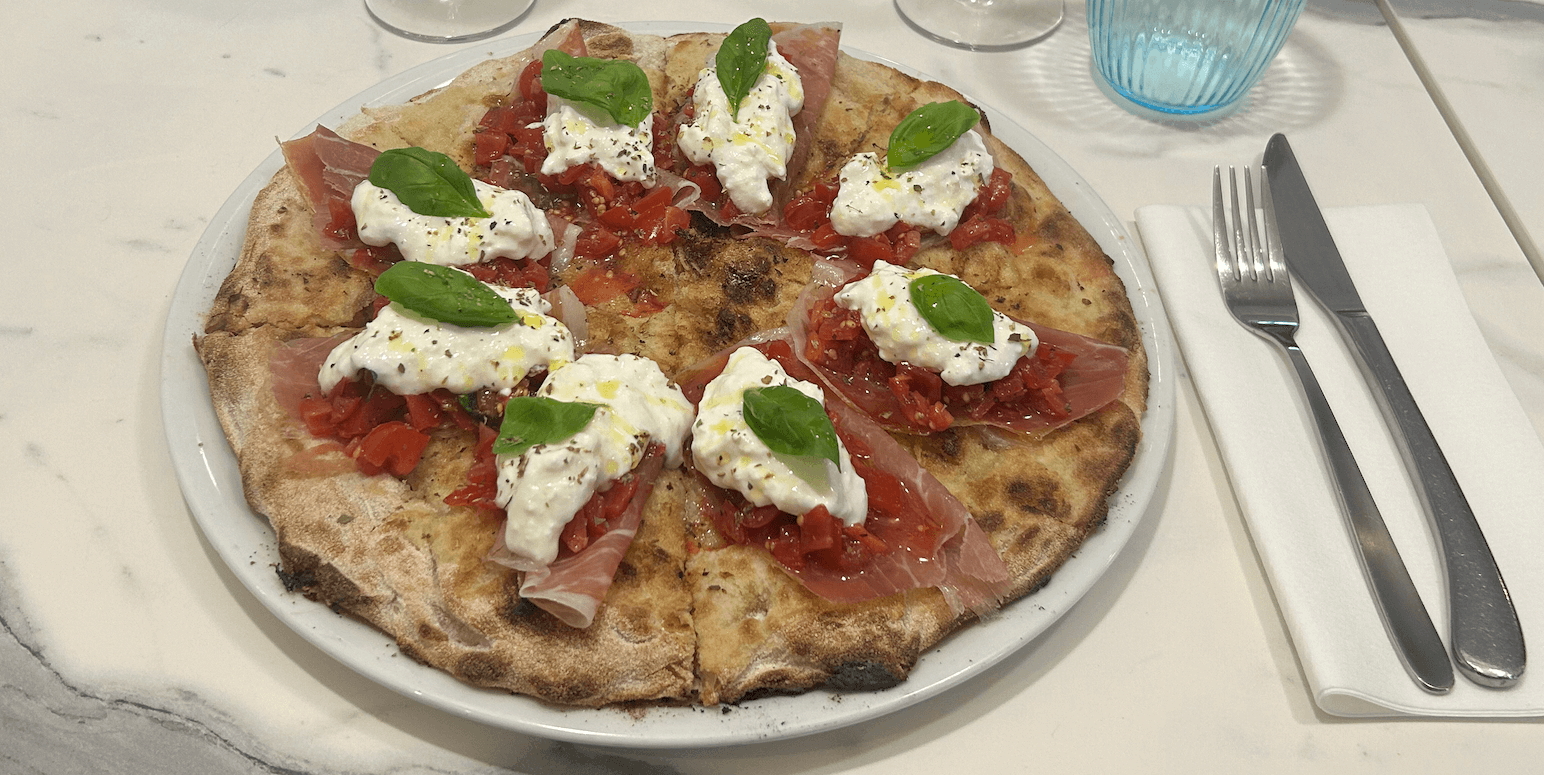Focaccia Parma Ham, tomatoes and Burrata - Casa Amodio  | Delivery in Monaco