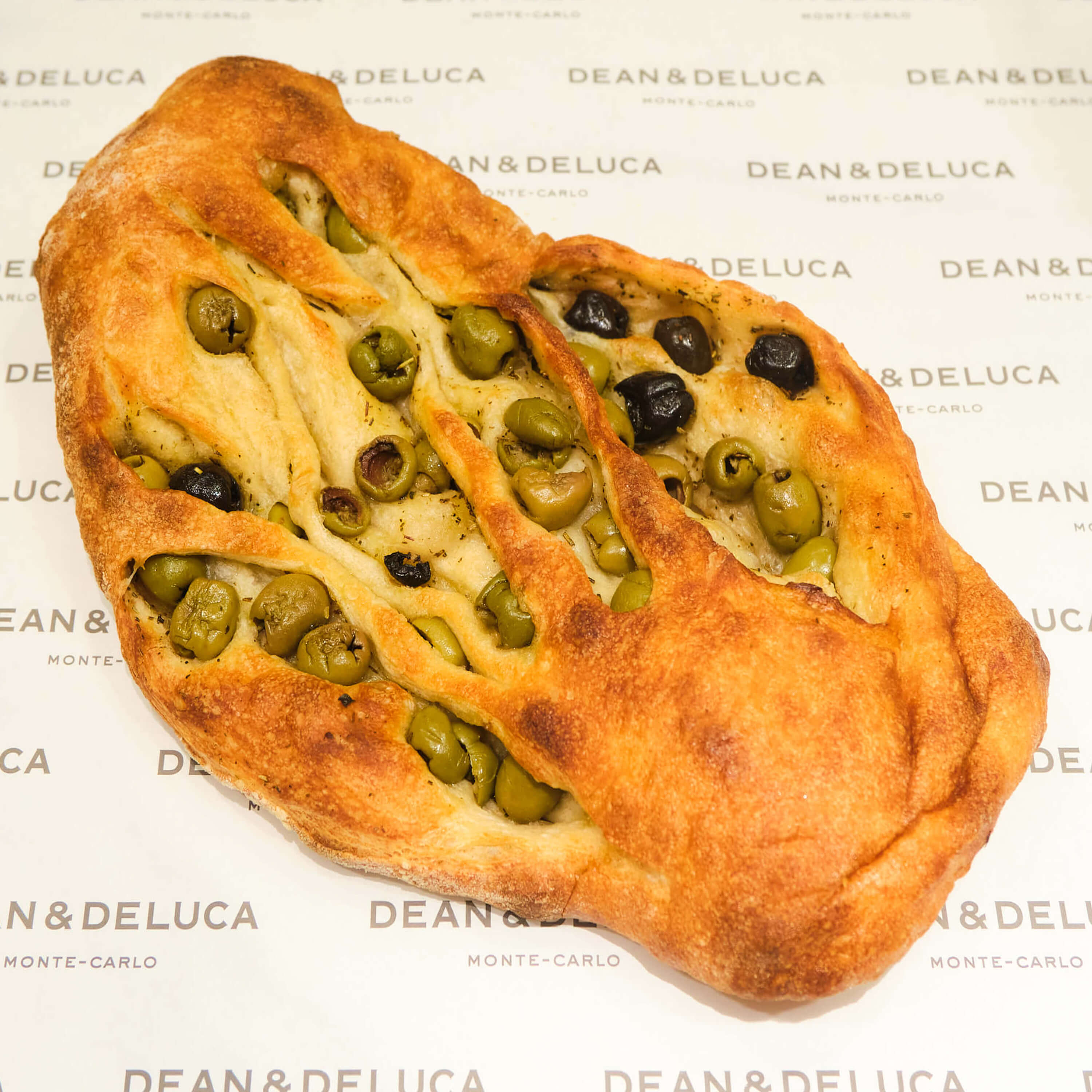 Fougasse with olives - Dean & DeLuca — Gourmet Delivery in Monaco