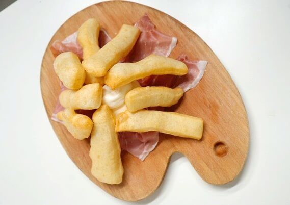 Gennarine Sciantose - Il Pacchero | Authentic Italian Cuisine Delivery in Monaco