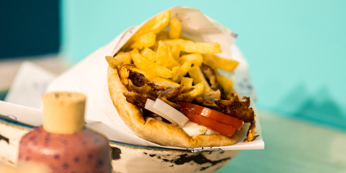 Pita Gyros Porc - Chez Les Grecs | Livraison Cuisine Grecque à Monaco, Cap-d'Ail & Beausoleil