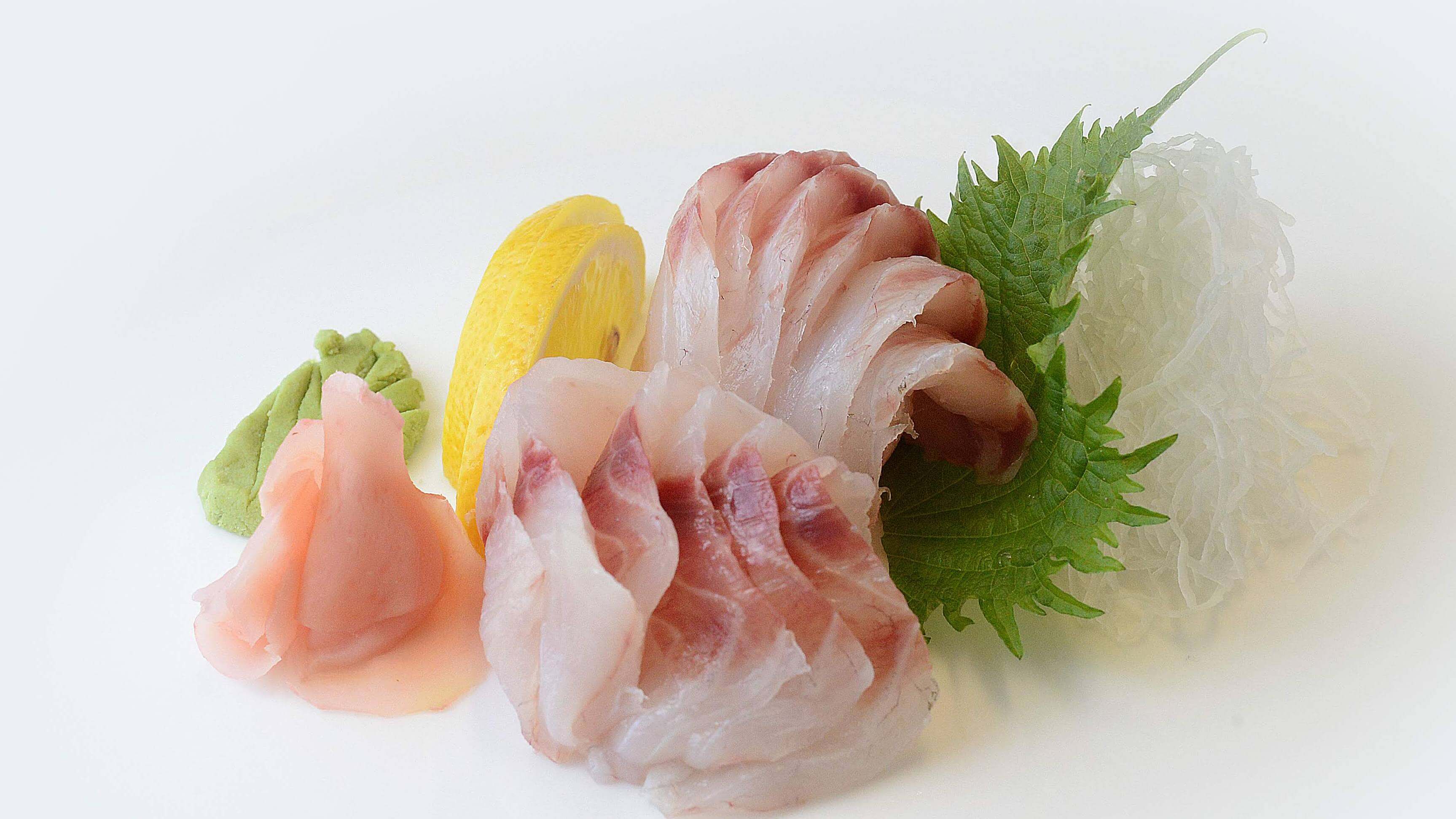 Hamachi Sashimi 12pces - MY | Sushi & Japanese Food Delivery in Monaco, Cap-d'Ail & Beausoleil
