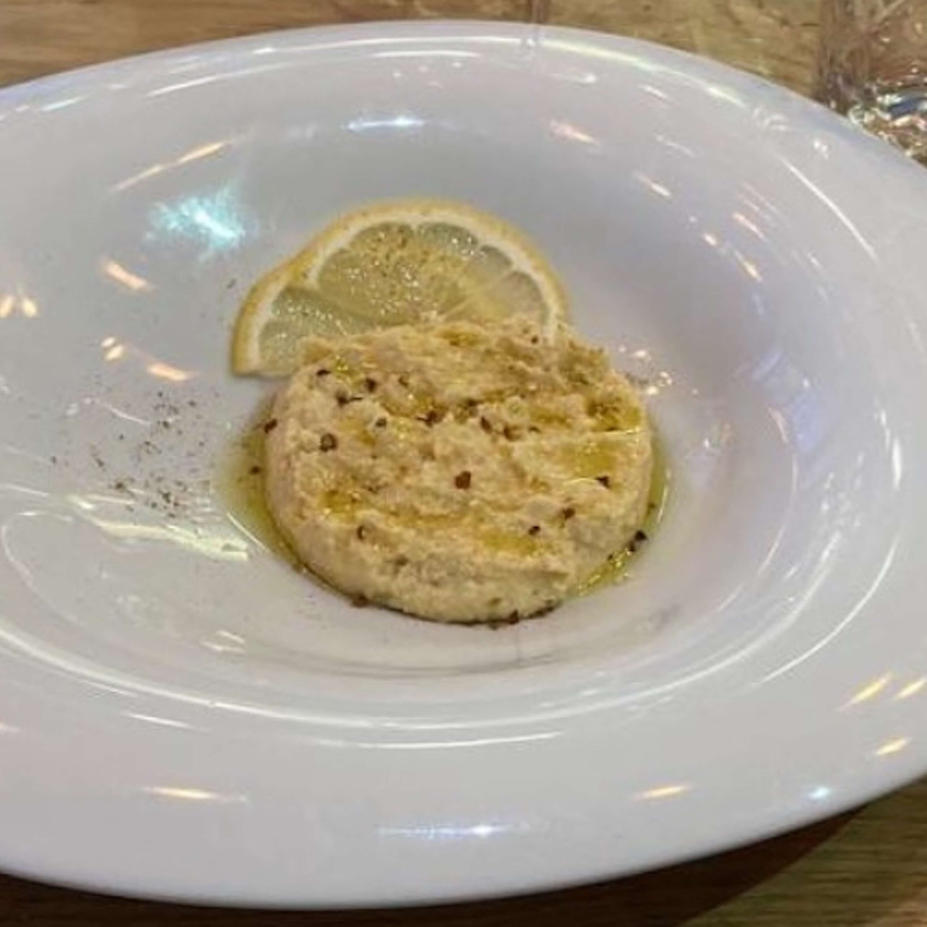 Hummus (150g) - YiaYia | Greek Street Food Delivery in Monaco, Cap-d'Ail & Beausoleil