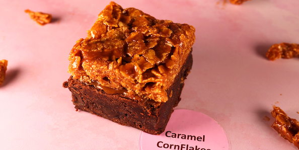Brownie Caramel Cornflakes individuel - Queen of Brownies | Livraison de Brownies & Desserts à Monaco, Cap-d'Ail & Beausoleil