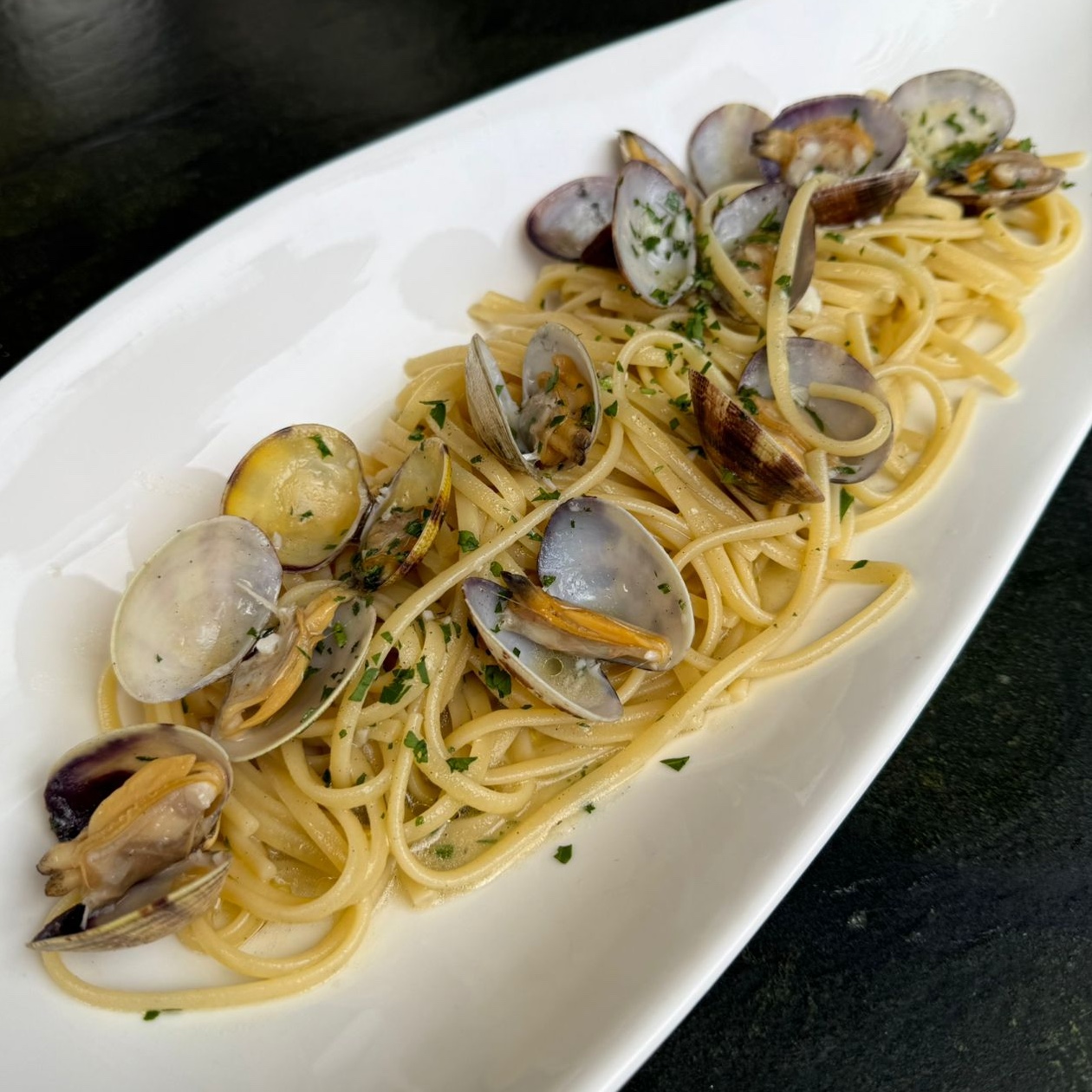 Linguine with clams - L'Ardoise