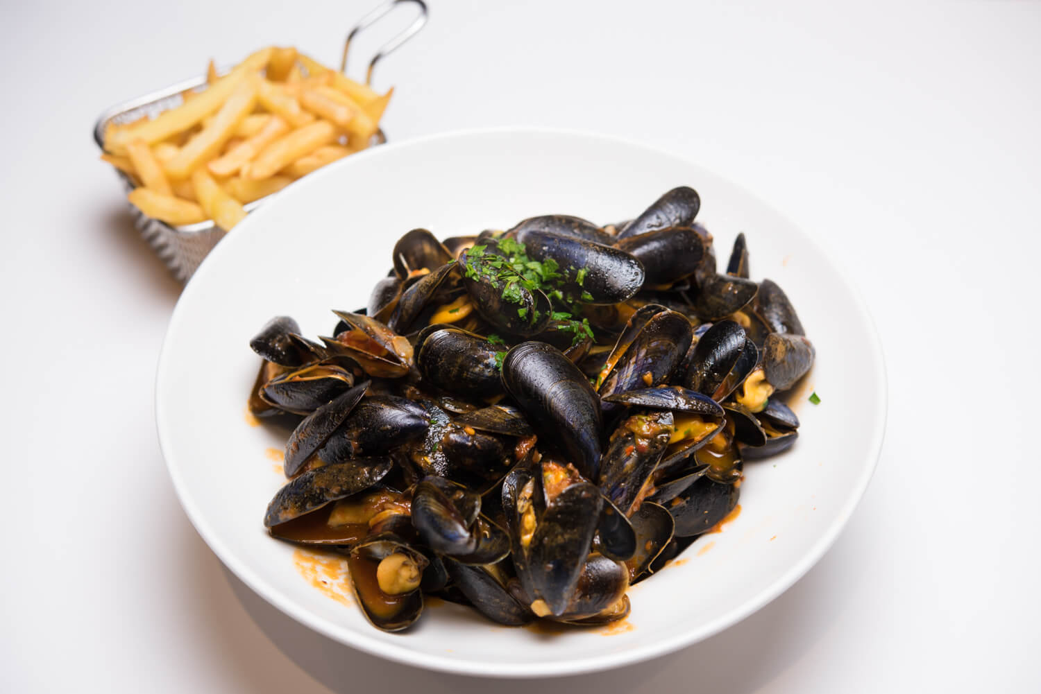 Mussels mariniere style & Fries - Bella Vita | Italian & French Cuisine Delivery in Monaco, Cap-d'Ail & Beausoleil