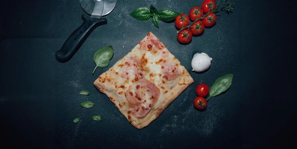 Pizza Cotto - Lo Sfizio Street | Italian Street Food Delivery in Monaco
