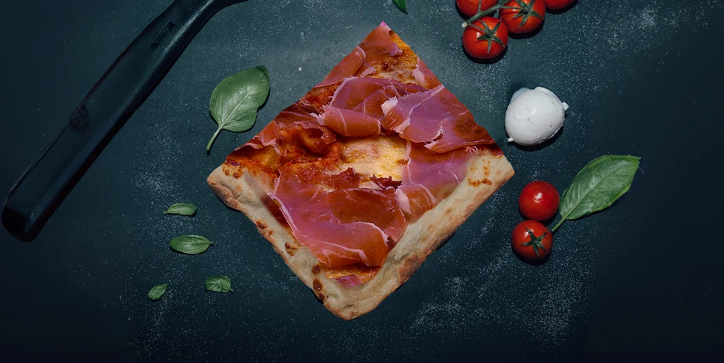 Pizza Crudo - Lo Sfizio Street | Italian Street Food Delivery in Monaco