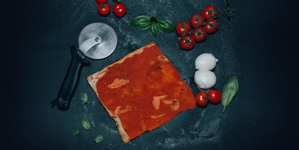 Pizza Marinara - Lo Sfizio Street | Italian Street Food Delivery in Monaco