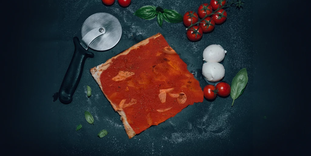 Pizza Marinara 1/2 - Lo Sfizio Street | Italian Street Food Delivery in Monaco
