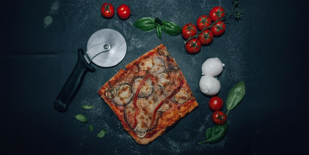 Pizza Vegetariana 1/2 - Lo Sfizio Street | Italian Street Food Delivery in Monaco