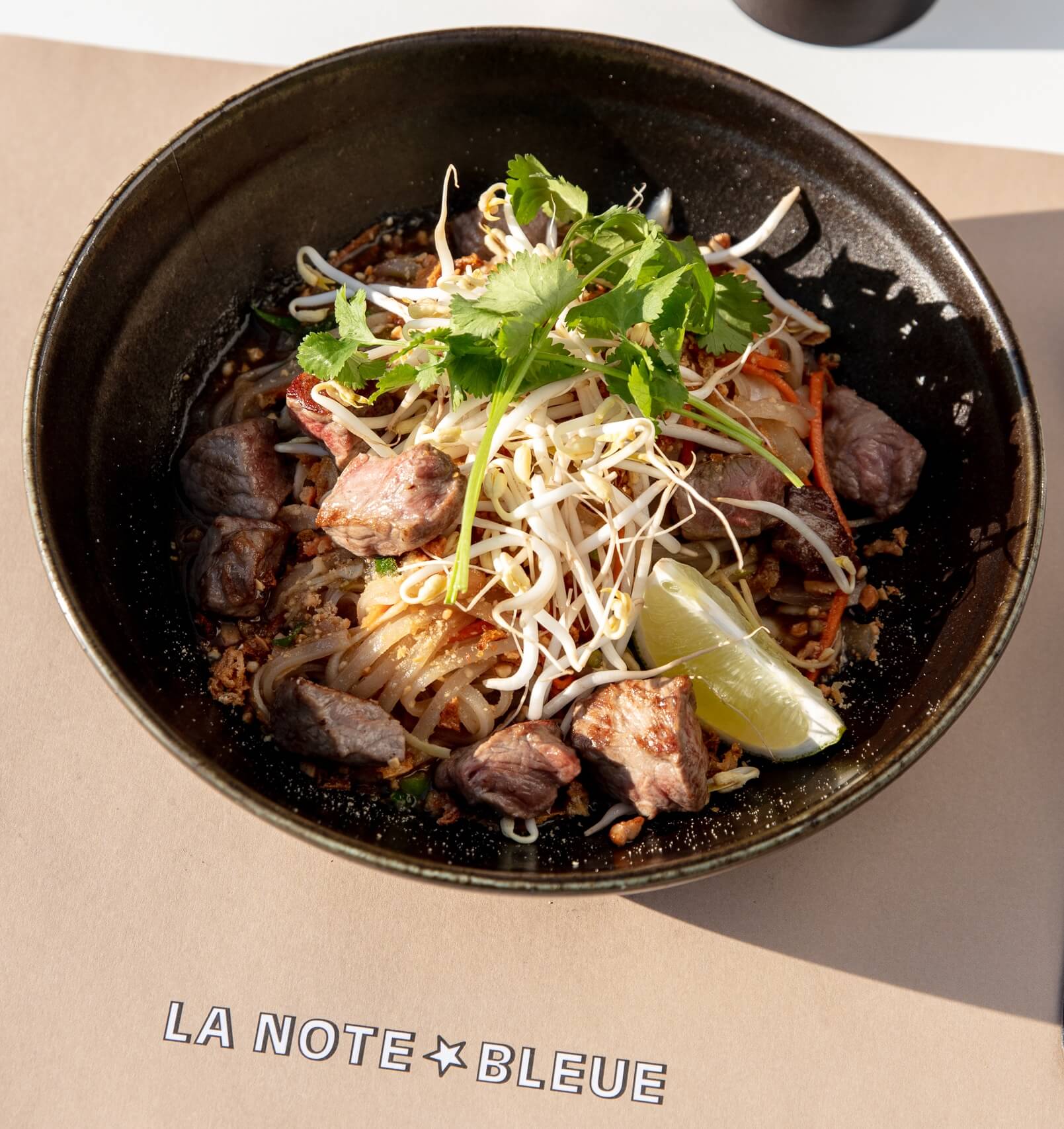 Pad Thaï beef - La Note Bleue | Beachside Dining Delivery in Monaco