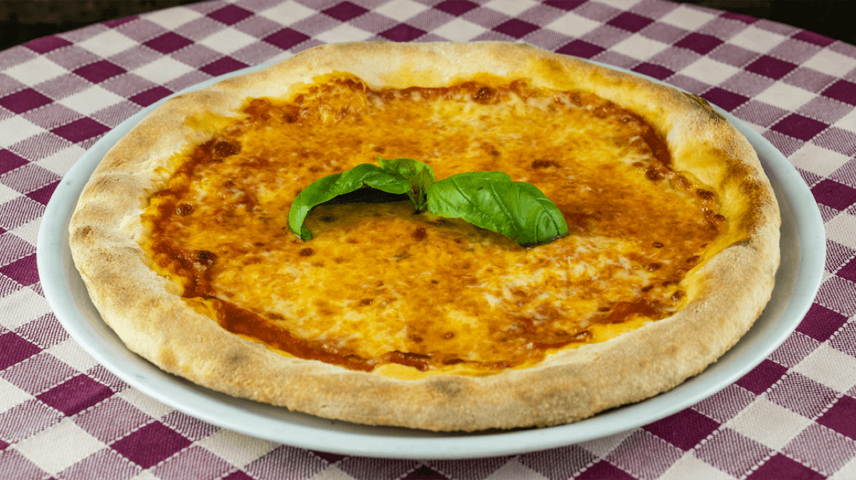 Pizza Amore Mio - Margherita - Amore Mio | Sandwiches & Salads Delivery in Monaco, Cap-d'Ail & Beausoleil