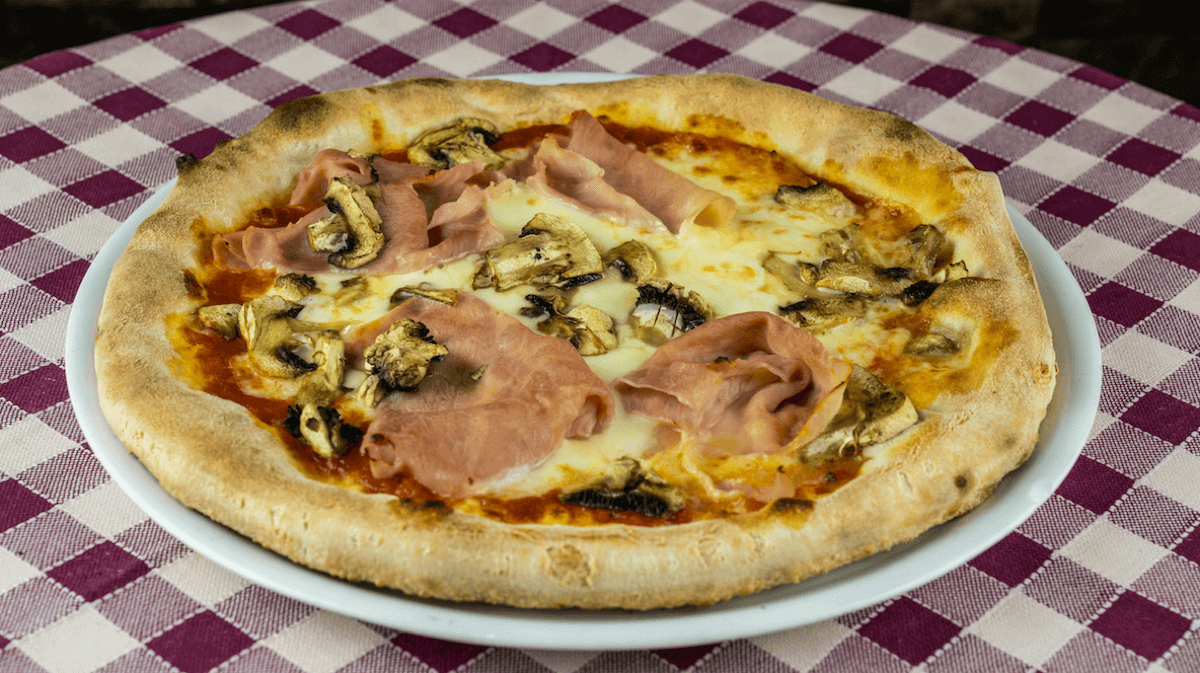 Pizza Amore Mio - Reine - Amore Mio | Sandwiches & Salads Delivery in Monaco, Cap-d'Ail & Beausoleil
