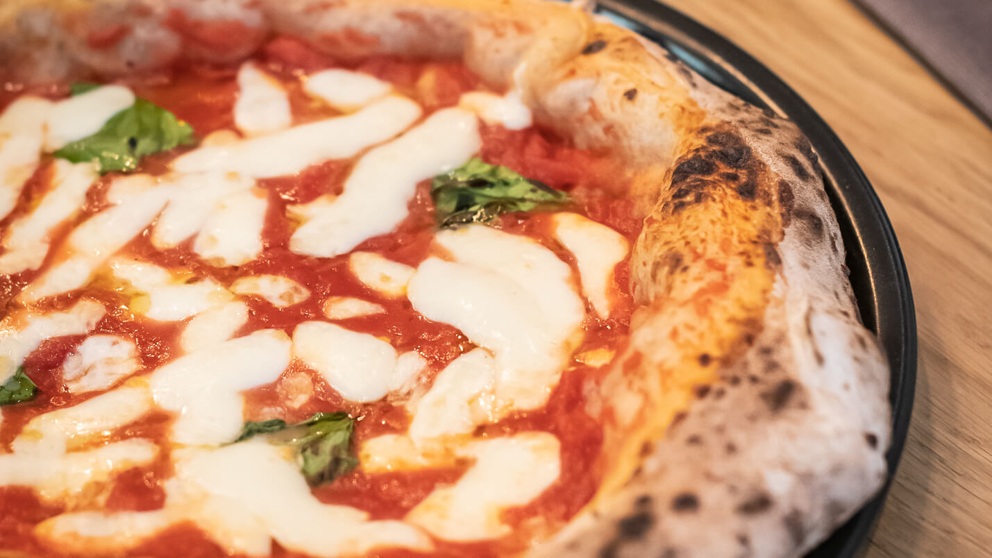 Pizza Margherita - Nonna Maria | Authentic Neapolitan Cuisine Delivery in Monaco