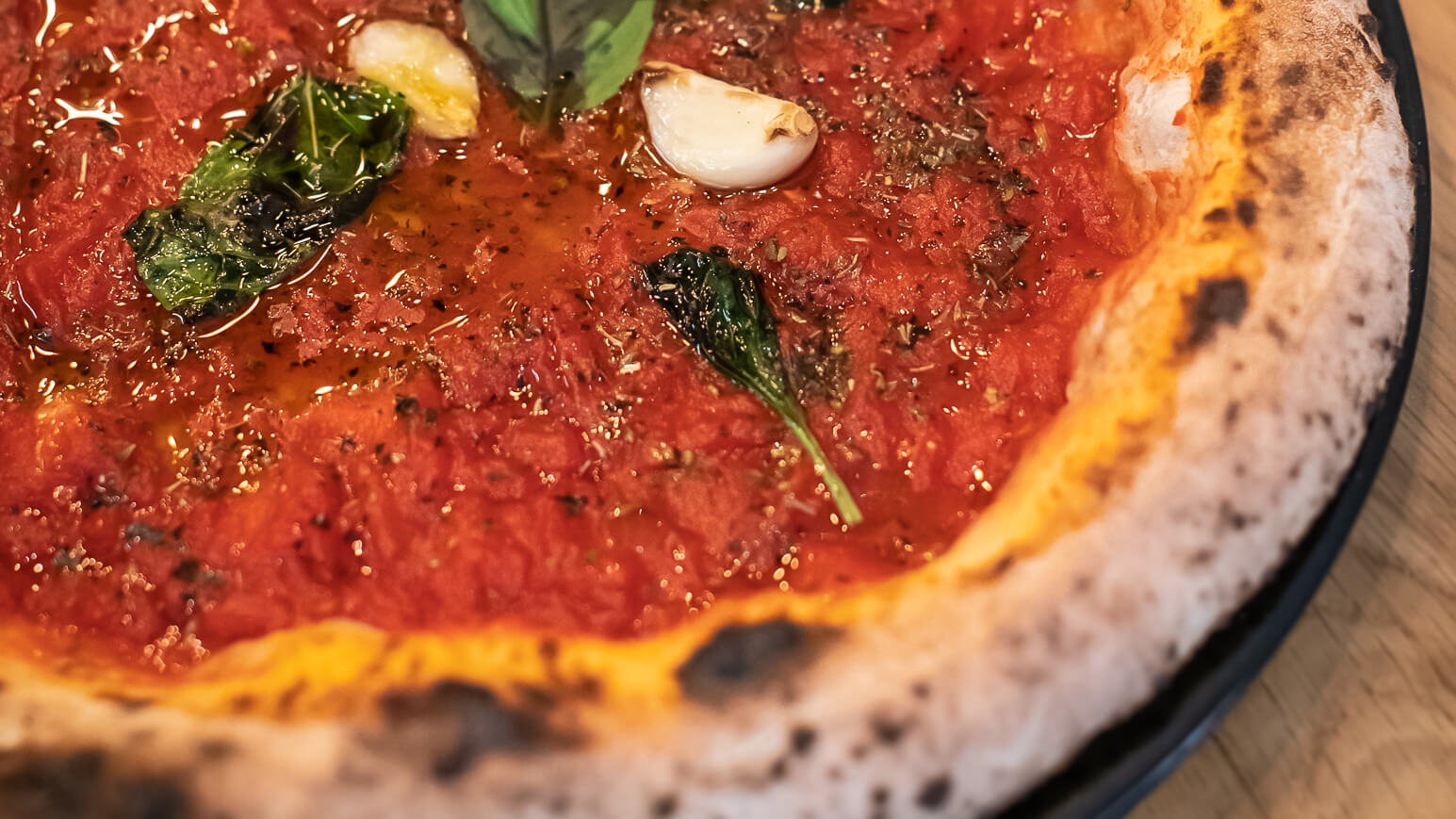 Pizza Marinara - Nonna Maria | Authentic Neapolitan Cuisine Delivery in Monaco