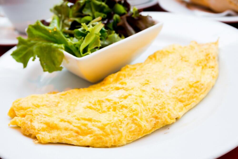 Plain omelette - Bubble Bar Monaco — breakfast, burgers, pizza & pelmeni delivery