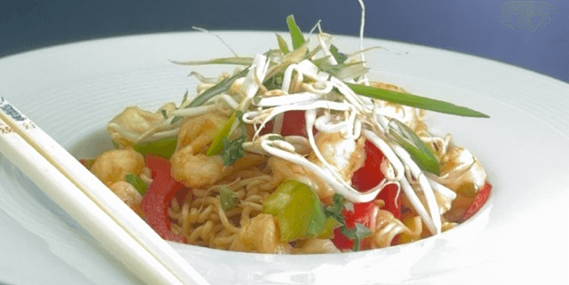 Prawns and noodles Wok - Huit et Demi Food Delivery | Gourmet Italian & French Cuisine in Monaco