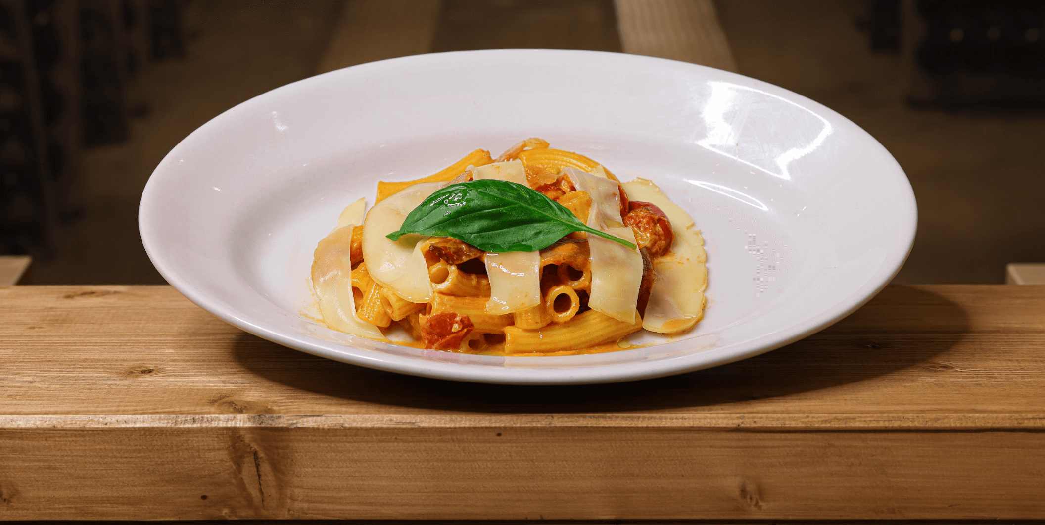Rigatoni speck e scarmoza - Planet Pasta | Livraison Pâtes Fraîches à Monaco