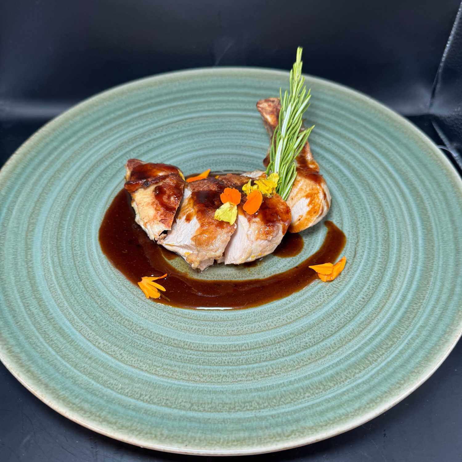 Roast guinea fowl supreme with rosemary and chips - Huit et Demi Food Delivery | Gourmet Italian & French Cuisine in Monaco