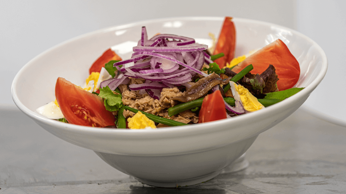 Salad Niçoise - Amore Mio | Sandwiches & Salads Delivery in Monaco, Cap-d'Ail & Beausoleil