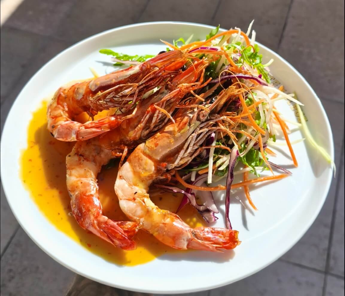 Salad Thaï prawns and exotic sauce - La Note Bleue | Beachside Dining Delivery in Monaco
