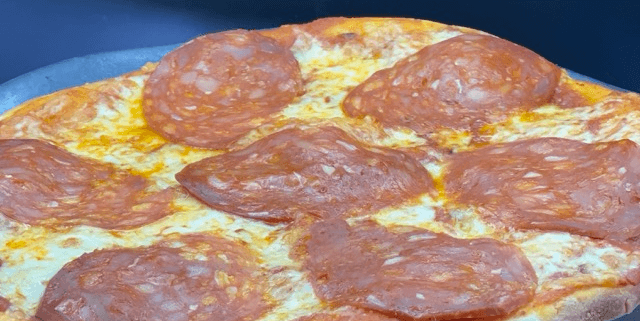 Salami - Huit et Demi Food Delivery | Gourmet Italian & French Cuisine in Monaco