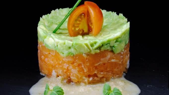 Salmon tartar with avocado - MY | Sushi & Japanese Food Delivery in Monaco, Cap-d'Ail & Beausoleil