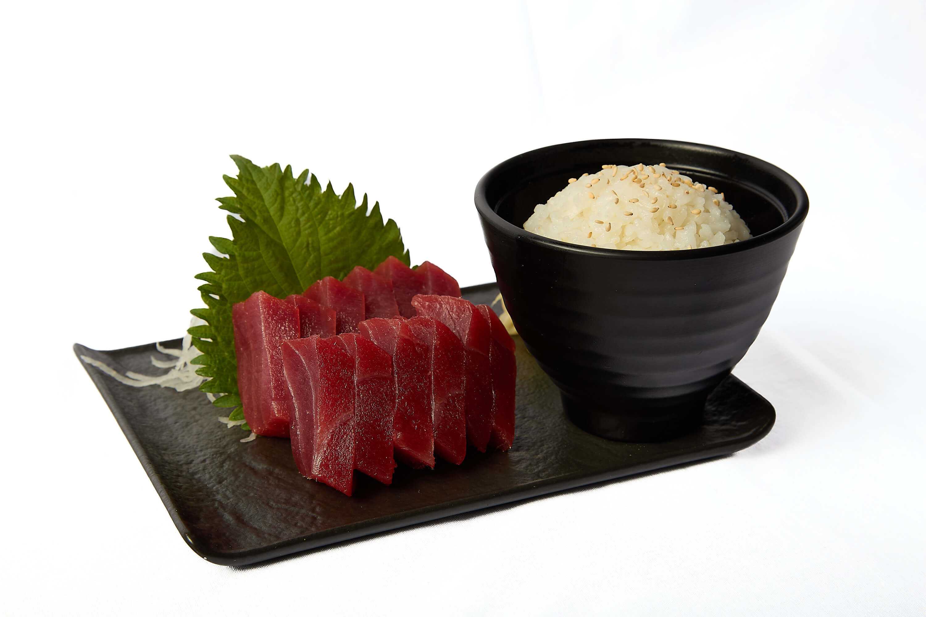 Sashimi Maguro - CapoSushi | Sushi & Japanese Food Delivery in Monaco