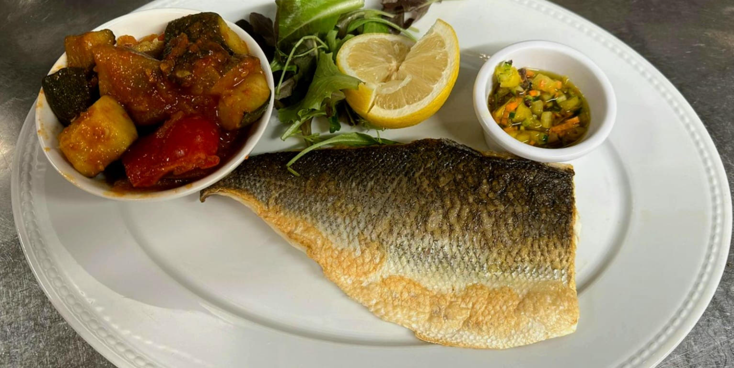 Seabream fillet - Bella Vita | Italian & French Cuisine Delivery in Monaco, Cap-d'Ail & Beausoleil