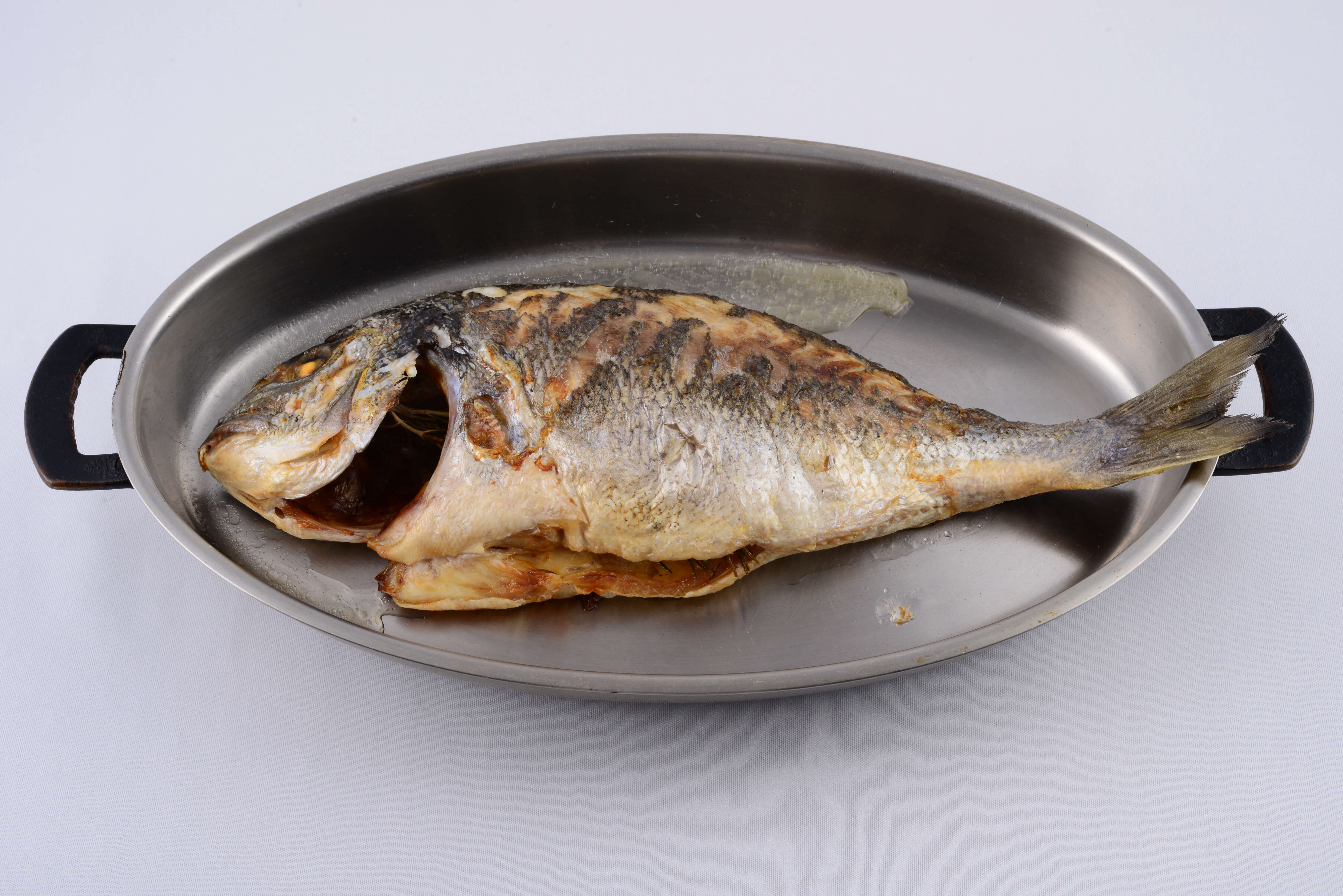 Seabream ligurian srtyle - Le Sans Souci | French Cuisine Delivery in Monaco