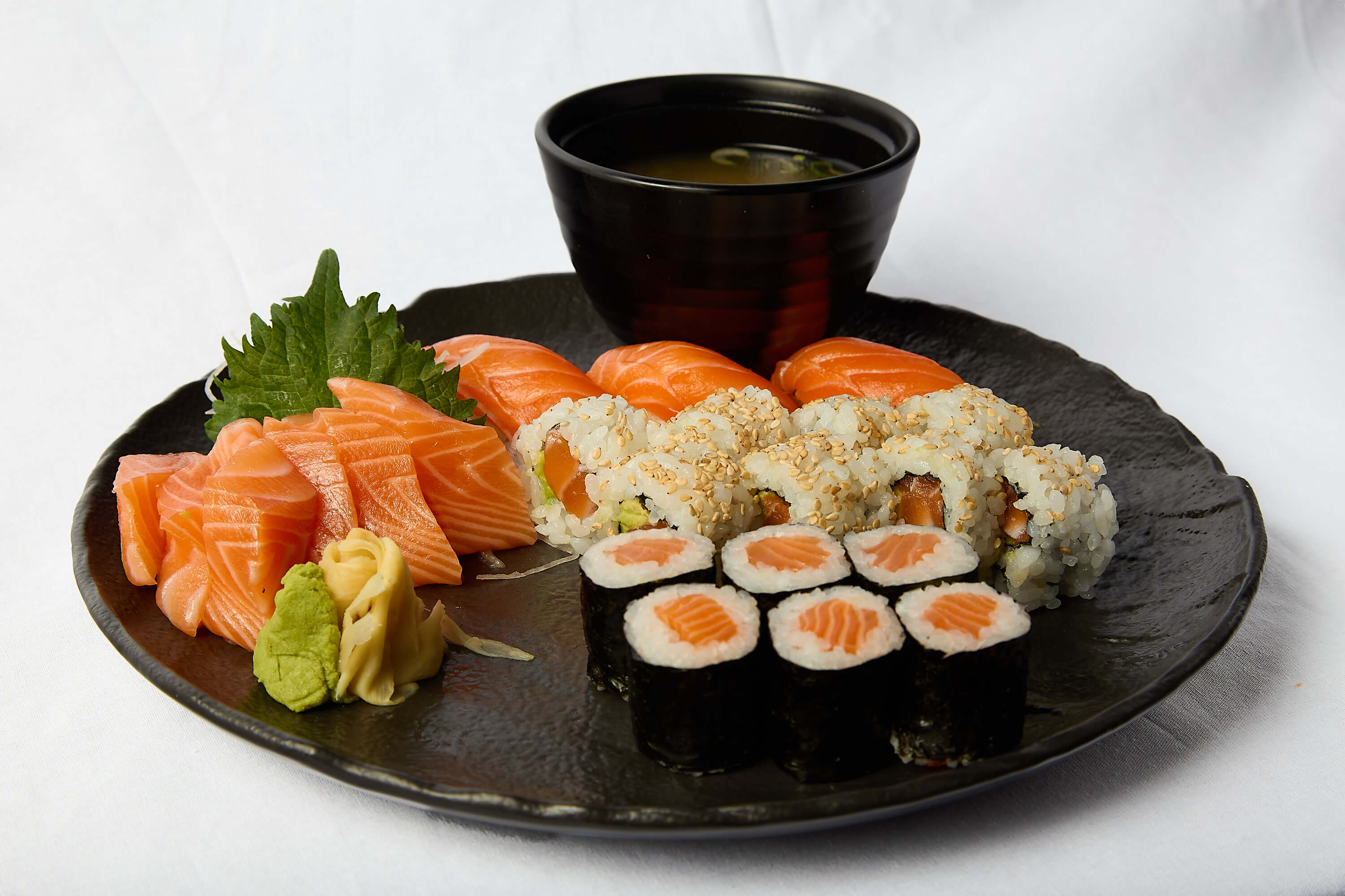 Only Salmon (24pcs) - CapoSushi | Sushi & Japanese Food Delivery in Monaco