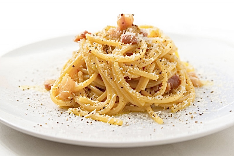 Spaghetti alla carbonara - Bubble Bar Monaco — breakfast, burgers, pizza & pelmeni delivery