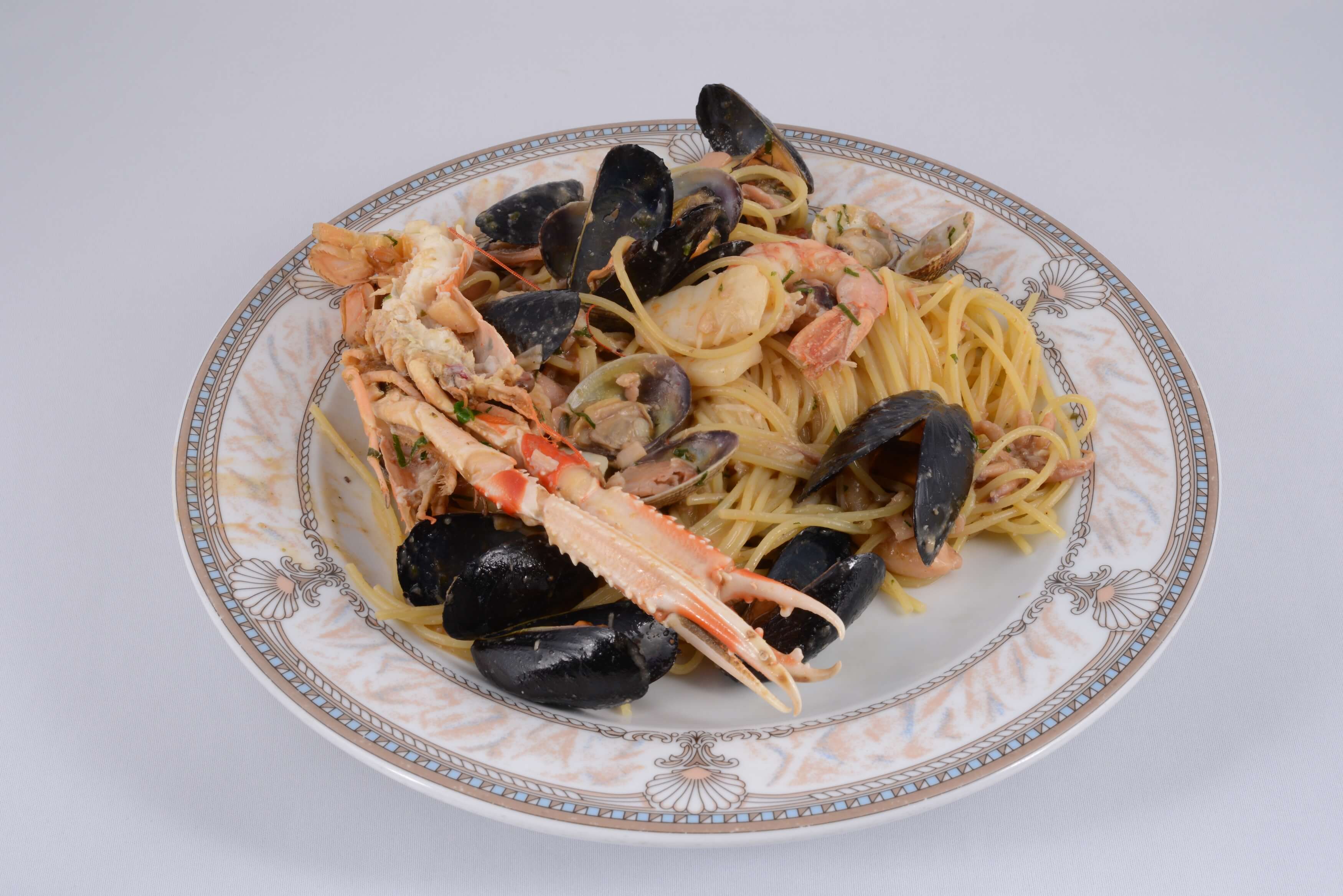 Spaghetti with Sea Food - Le Sans Souci | French Cuisine Delivery in Monaco