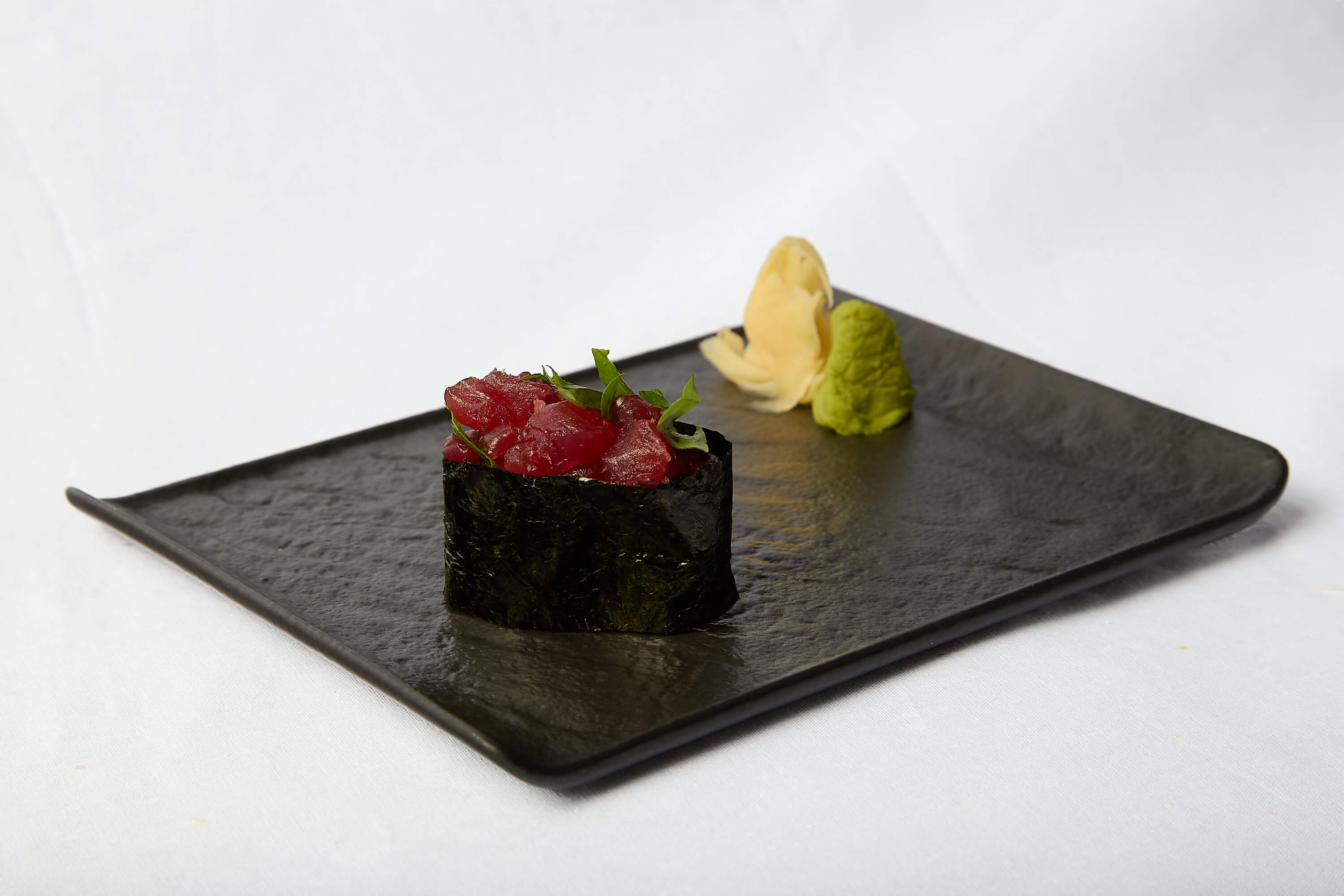 Sushi - Gunkan Maguro Basil x1 - CapoSushi | Sushi & Japanese Food Delivery in Monaco