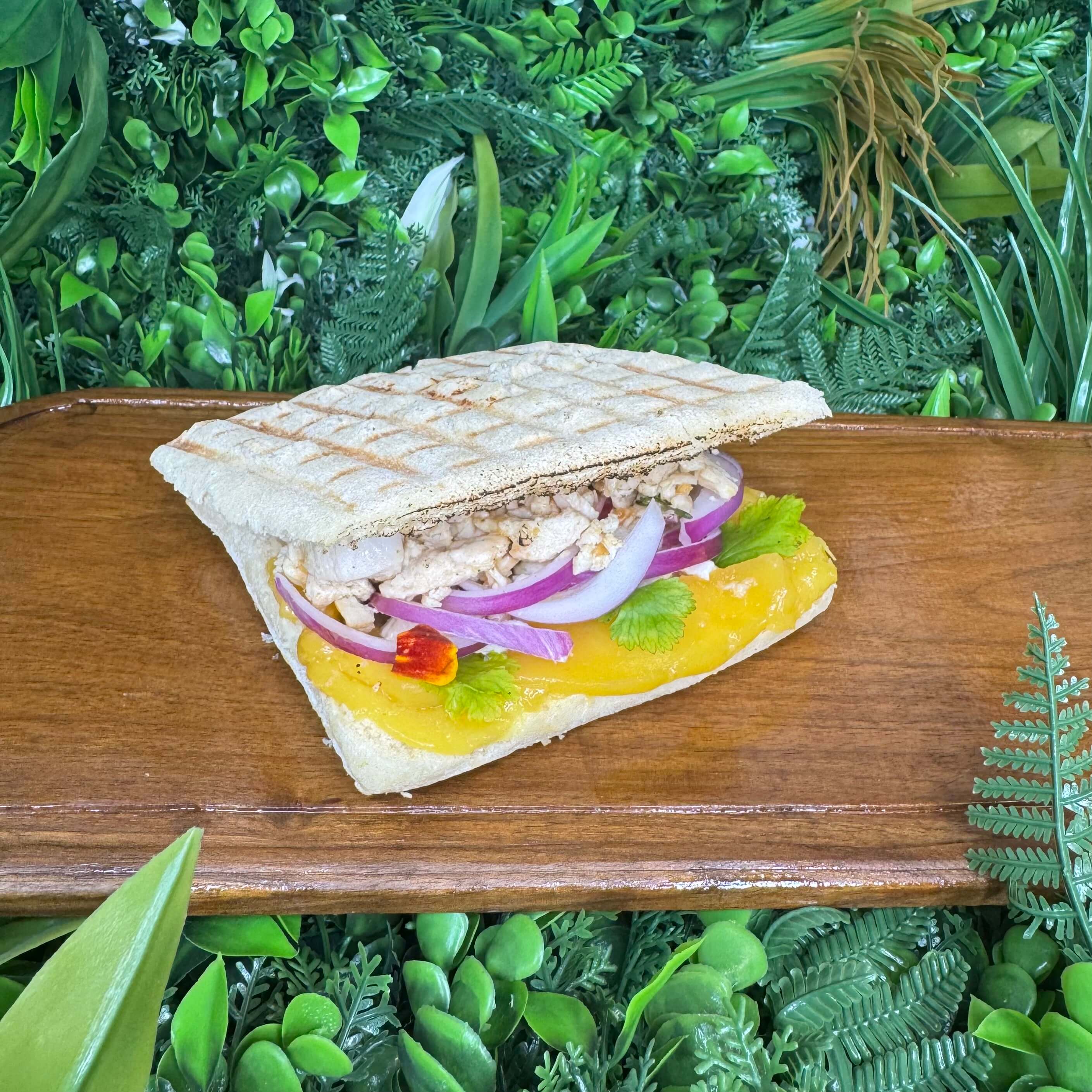 The Chicken Mango - Eat & Demi | Delivery in Monaco